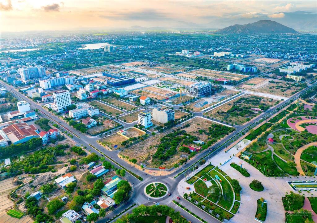 Giỏ hàng độc quyền vị trí đẹp, giá f0  kđt biển bình sơn ocean park trung tâm phan rang