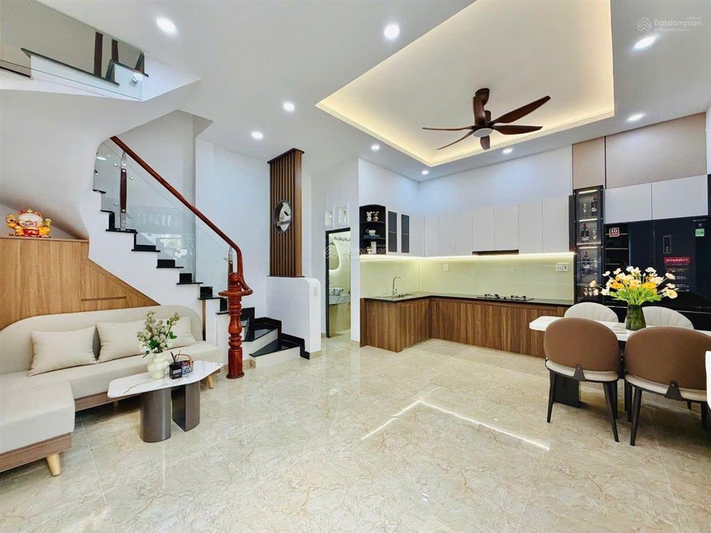 Bán nhà đẹp sau lưng mặt tiền ngang 6m chợ gò vấp phạm ngũ lão phường 1 ra hxt thông 5 căn 6,x t