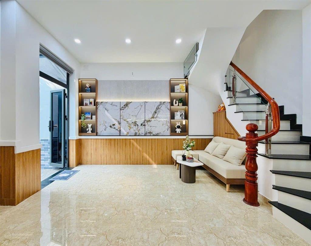 Bán nhà đẹp sau lưng mặt tiền ngang 6m chợ gò vấp phạm ngũ lão phường 1 ra hxt thông 5 căn 6,x t