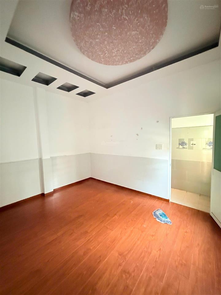 Nhà xinh 44m2  ngang 4 x11m  ô tô đậu cửa  sổ hồng riêng  p14 gò vấp chỉ 4,x tỷ nhỏ