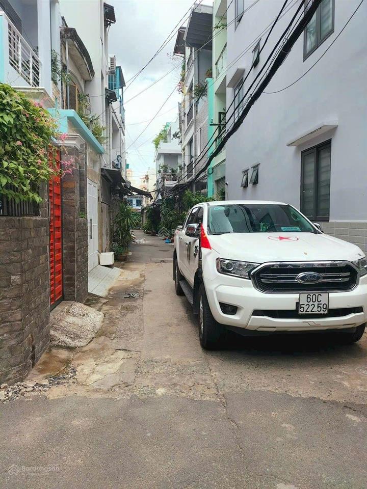 Bán nhà xây mới nguyễn kiệm 4 x11m  đối diện bệnh viện 175 ngay sân bay tân sơn nhất ra hxh 20m