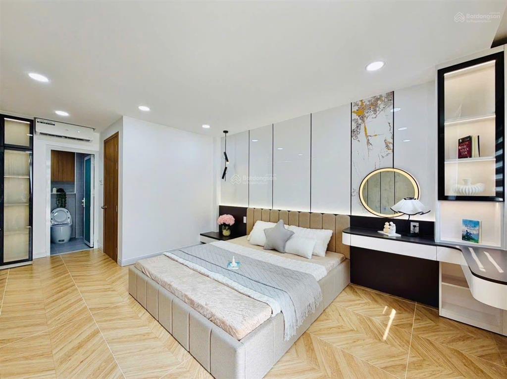 Bán nhà xây mới nguyễn kiệm 4 x11m  đối diện bệnh viện 175 ngay sân bay tân sơn nhất ra hxh 20m