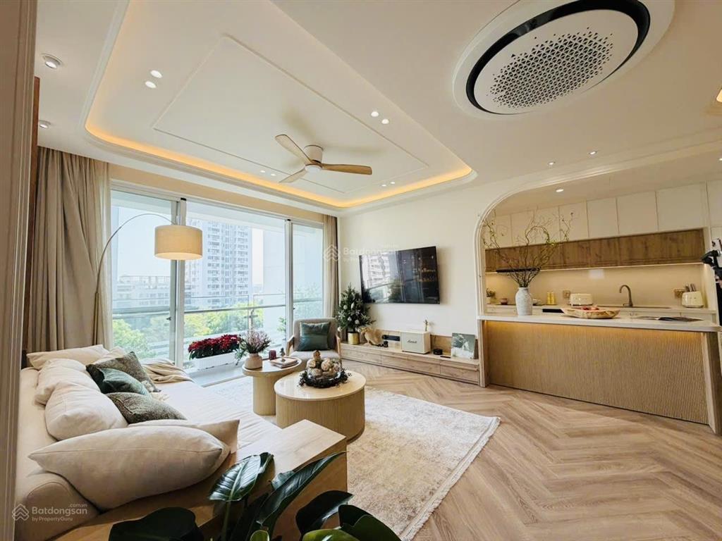 Cần bán siêu phẩm riverpark risedence view trực diện công viên, full nội thấp cao cấp mới 100%.