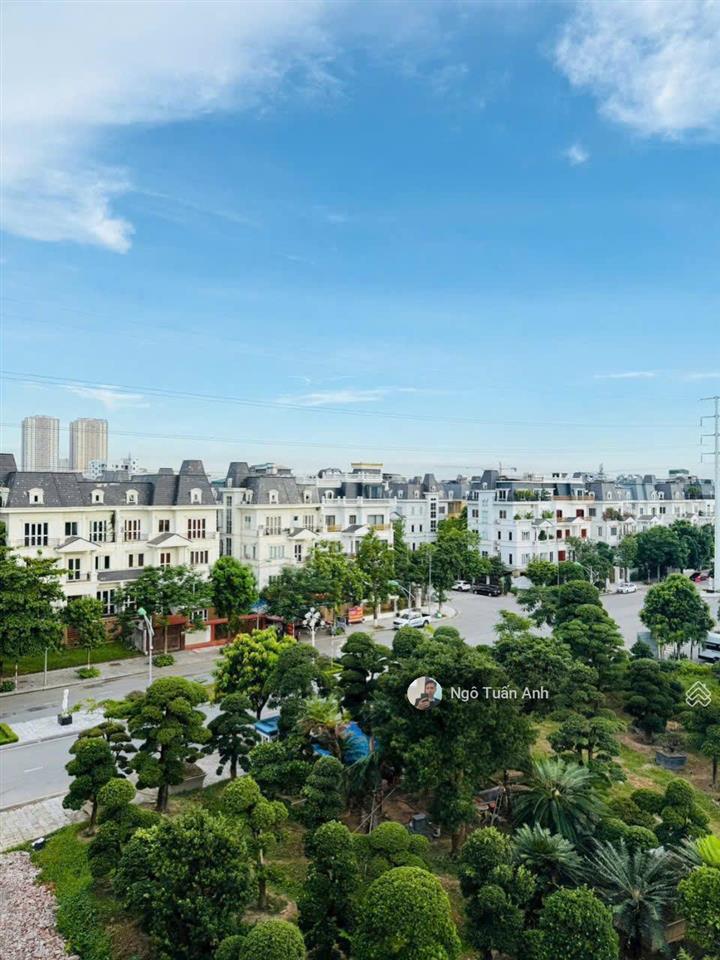 Bán biệt thư hoài đức, mặt tiền 14m xây 5 tầng, sẵn sổ giá bán 11xtriệu/m2