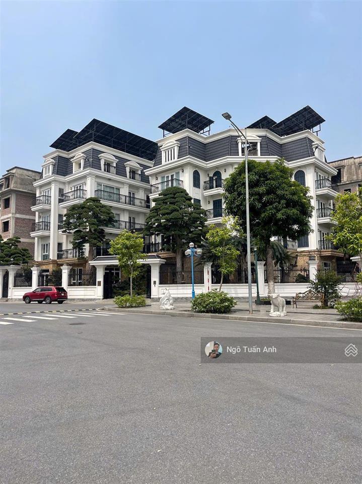 Bán biệt thư hoài đức, mặt tiền 14m xây 5 tầng, sẵn sổ giá bán 11xtriệu/m2