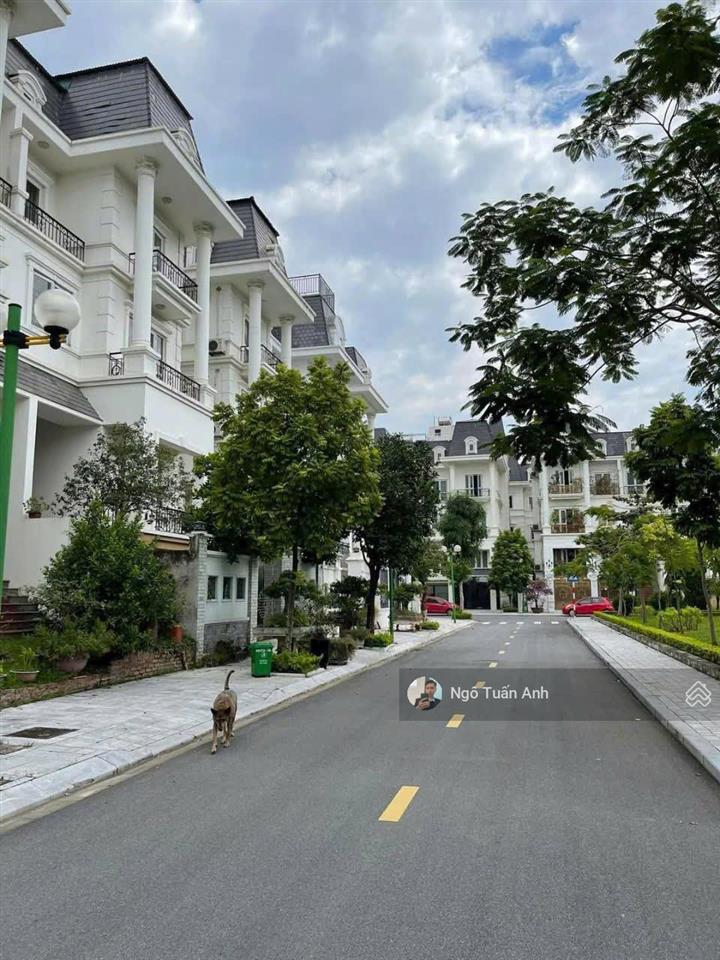 Bán biệt thư hoài đức, mặt tiền 14m xây 5 tầng, sẵn sổ giá bán 11xtriệu/m2