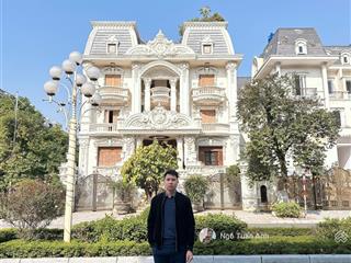 Bán biệt thư hoài đức, mặt tiền 14m xây 5 tầng, sẵn sổ giá bán 11xtriệu/m2