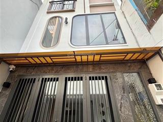 Xây mới 4 tầng lê văn duyệt  ngay cầu bông  lăng ông  bà chiểu lịch sử thành gia định xưa.