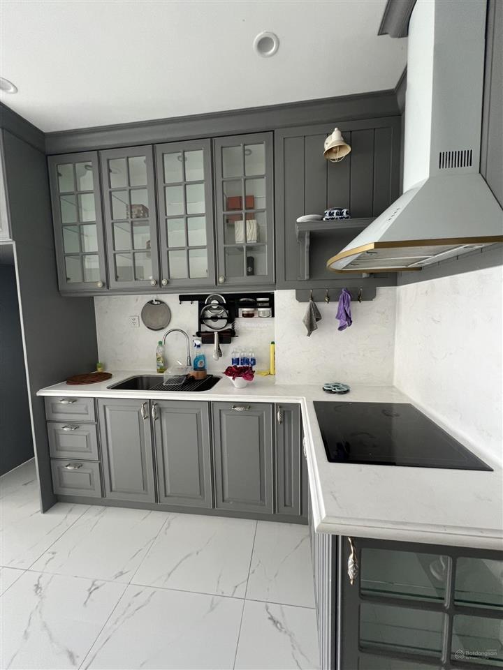 Cần cho thuê căn 2pn+ bếp rèm giá rẻ cho sinh viên đông người