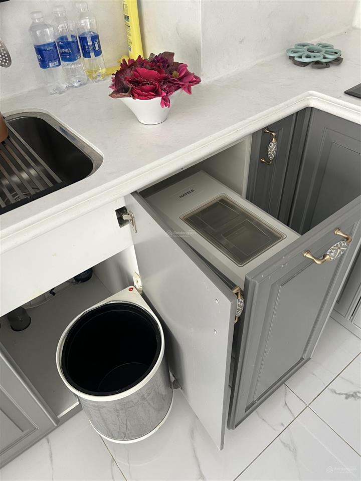 Cần cho thuê căn 2pn+ bếp rèm giá rẻ cho sinh viên đông người