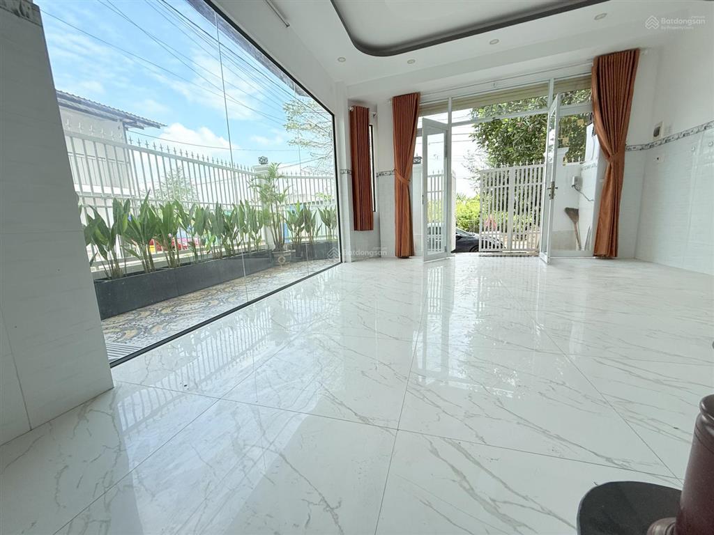 Cho thuê nhà phố 3 tầng, căn góc, ngang 7m, đường 12m, lê văn lương, nhơn đức, nhà bè