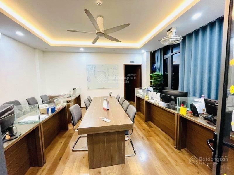 Bán tòa văn phòng! nguyễn thị định, thang máy, ô tô tránh, vỉa hè, thông thẳng phố, kd, vp. 70m2*6t