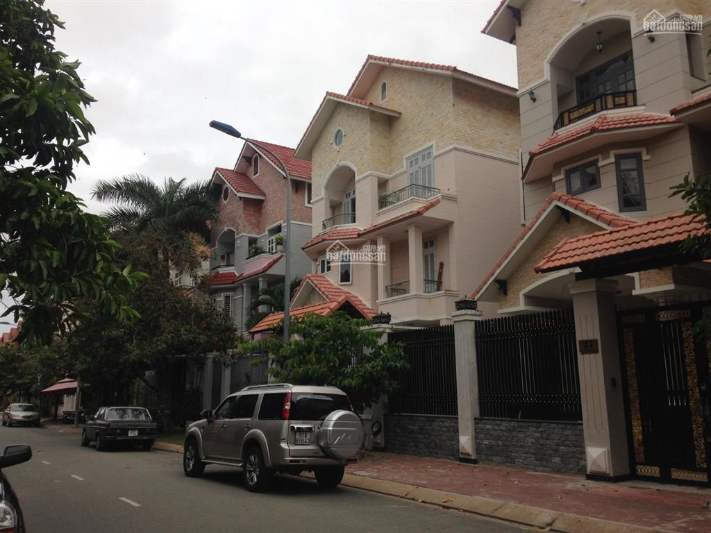 Chính chủ bán biệt thự kdc trung sơn nhà thang máy đẹp dt 250m2 giá chỉ 36 tỷ.  0903 870 ***