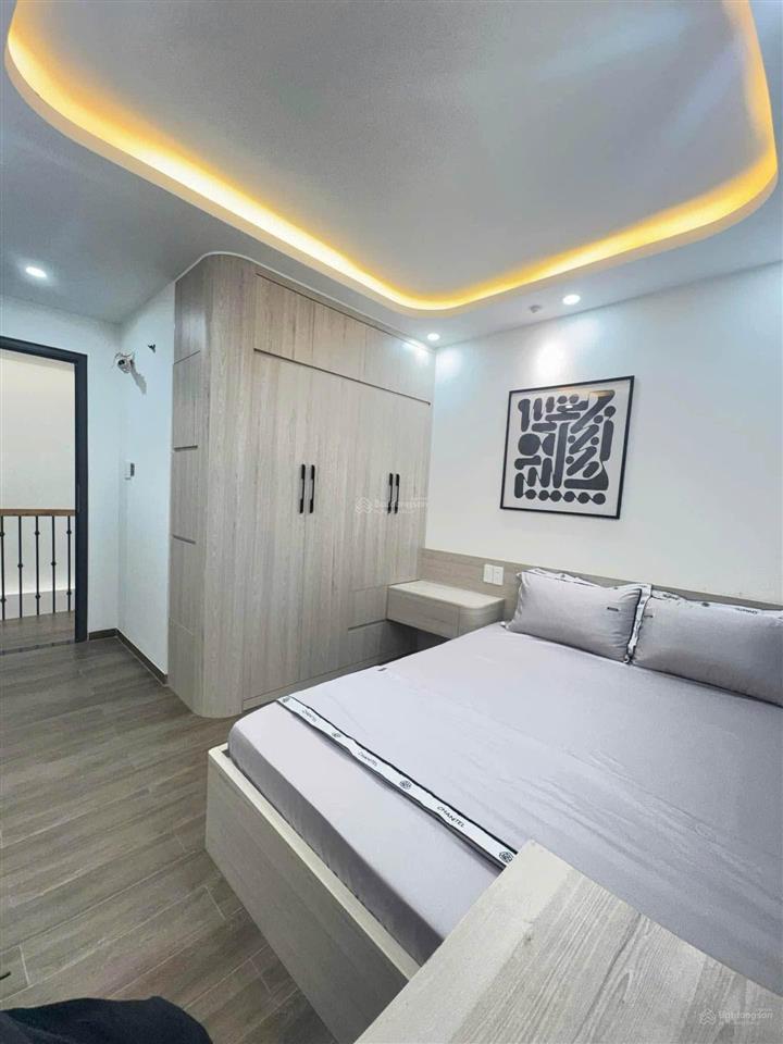 Nhà 4 tầng  p.11 thống nhất  gò vấp  4.5 tỏi