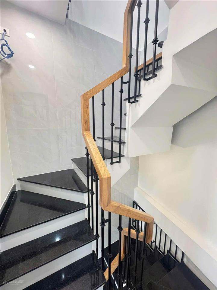 Nhà 4 tầng  p.11 thống nhất  gò vấp  4.5 tỏi