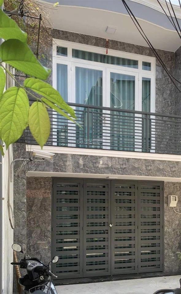 Nhà thống nhất  2pn  3wc  hơn 4 tỏi
