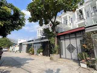 Nhà thạnh lộc 37  trệt 3 lầu ôtô ngủ trong nhà  nhíc 6tỷ