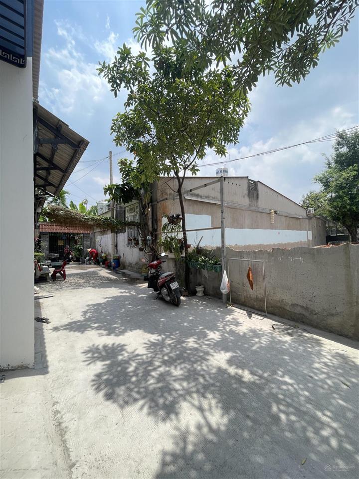 Đất 1sẹc thạnh lộc 40  hơn 3tỏi  ngang 7m