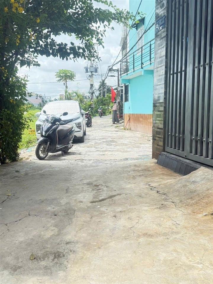 Nhà 3 tầng ngay trung tâm phường thạnh xuân cũ