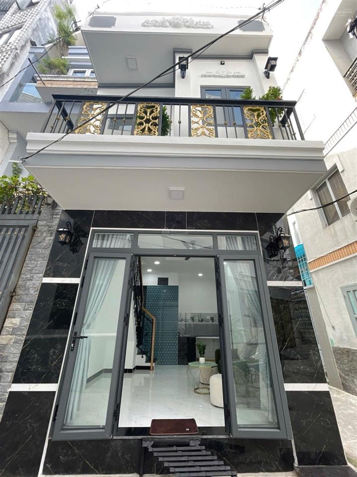Nhà nhỏ dương quảng hàm  sát siêu thị emart phan văn trị