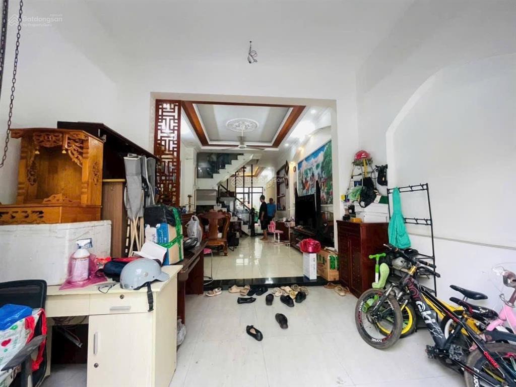 Nhà gần chợ thạnh xuân  hơn 5 tỷ  giá tốt khu vực