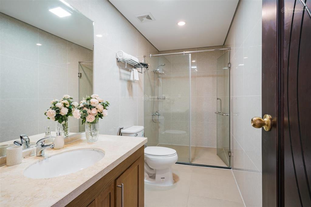 (siêu hot) chủ nhà cần cho thuê gấp royal city 2pn full đồ, chỉ 16 triệu.  0825 064 ***