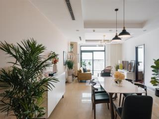 ( siêu hot) cho thuê căn vòm royal city 2pn full đồ, 124 m2, chỉ 16 triệu.  0825 064 ***