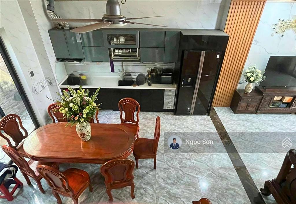 Cho thuê nhà vườn khu c diện tích 108m2 phù hợp mọi mô hình kinh doanh.  em sơn 0928 036 ***
