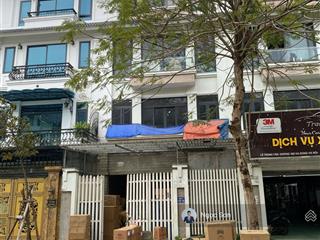 Nhà vườn đẹp sát aeon giá tốt nhất khu vực không xem là tiếc. hotline tư vấn 0928 036 ***