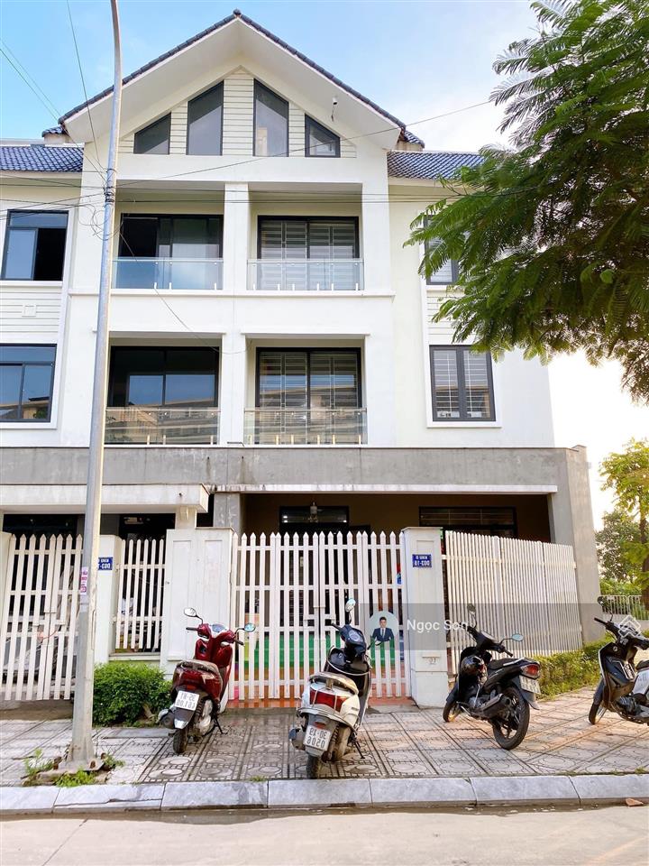 Chính chủ gửi bán dòng nhà vườn được săn nhiều nhất khu d view vườn hoa sổ đỏ giá chỉ 23 tỷ