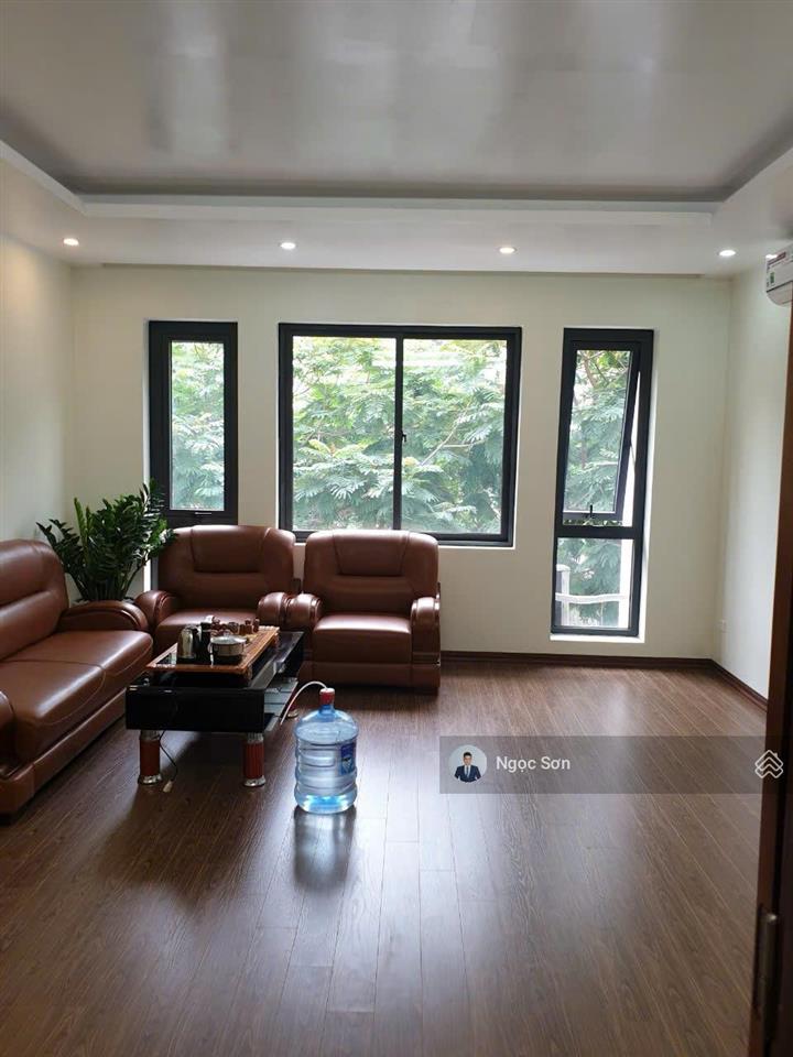 Cho thuê liền kề 100m2 hoàn thiện đẹp, full điều hòa, nhận nhà ngay
