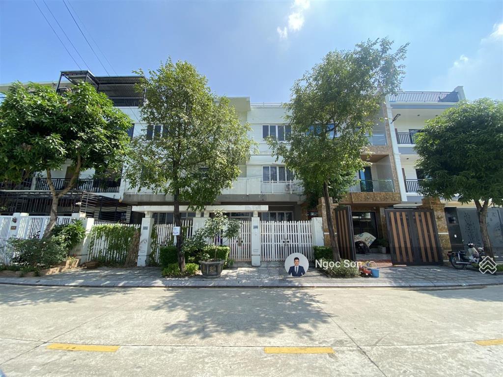 Chính chủ bán nhà vườn mặt tiền 6m khu d geleximco chỉ nhỉnh 18 tỷ!
