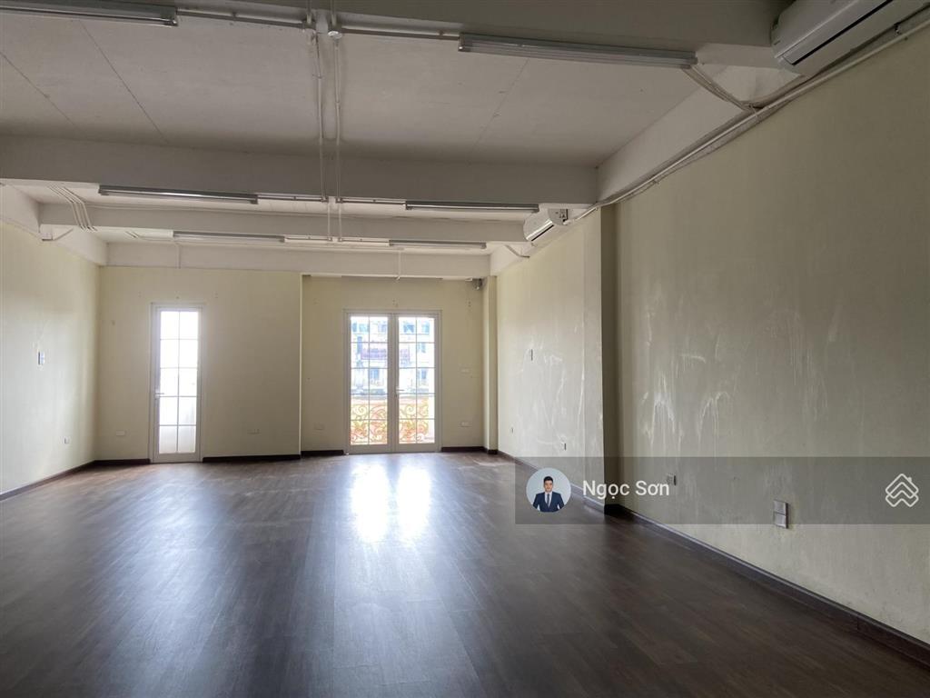 Siêu shophouse kinh doanh khu c hoàn thiện đẹp có thang máy cần cho thuê ngay