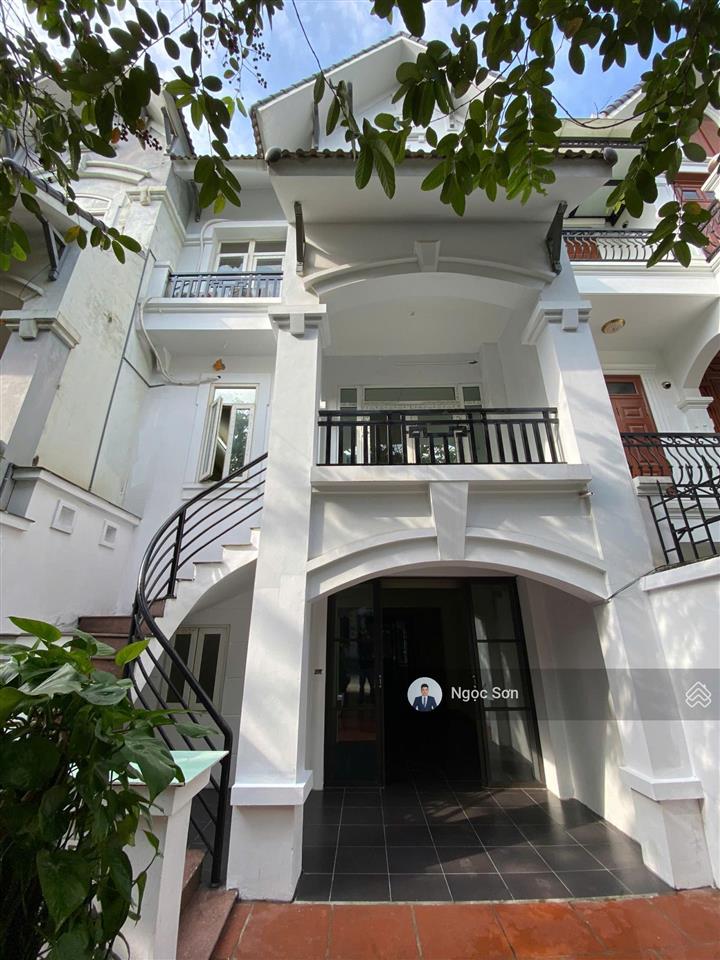 Cho thuê nhà vườn 120m khu a  gần vinhomes smart city  nhận nhà đầu tháng 8