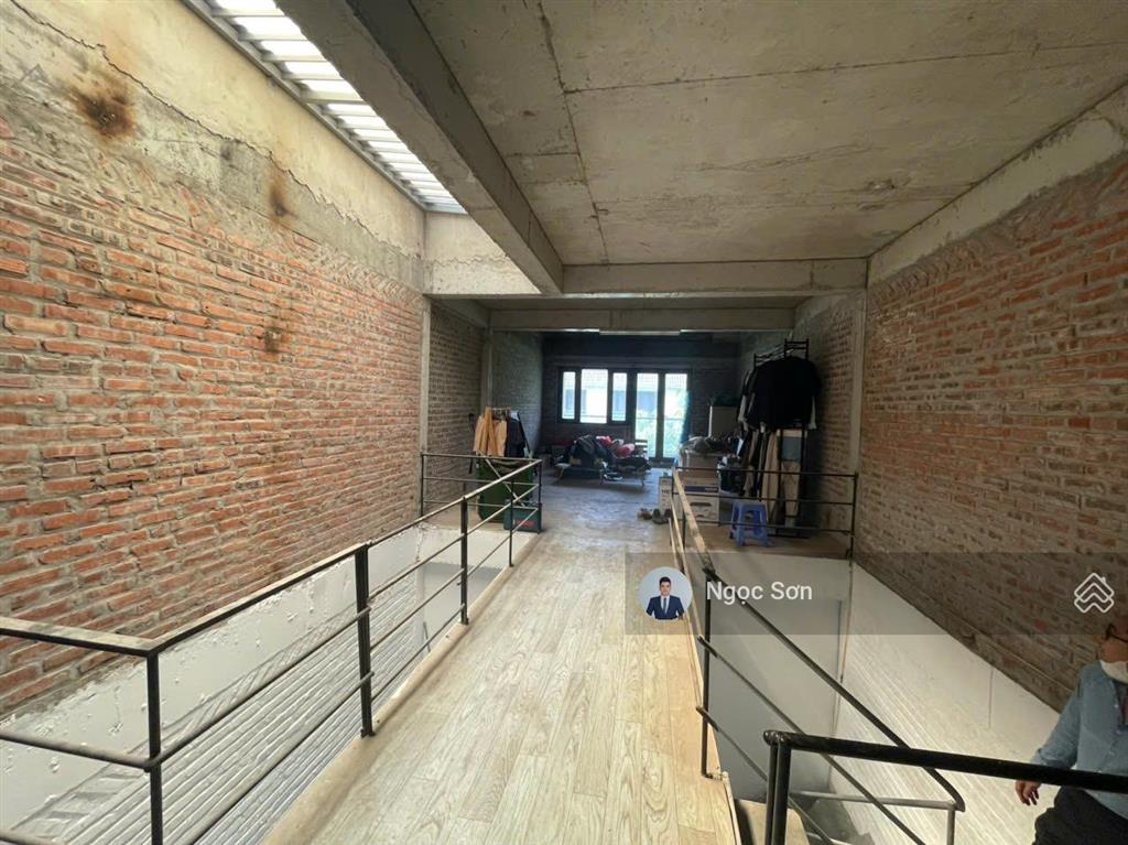 Cho thuê liền kề geleximco khu c, hoàn thiện chuẩn văn phòng & showroom, giá chỉ 16tr/tháng