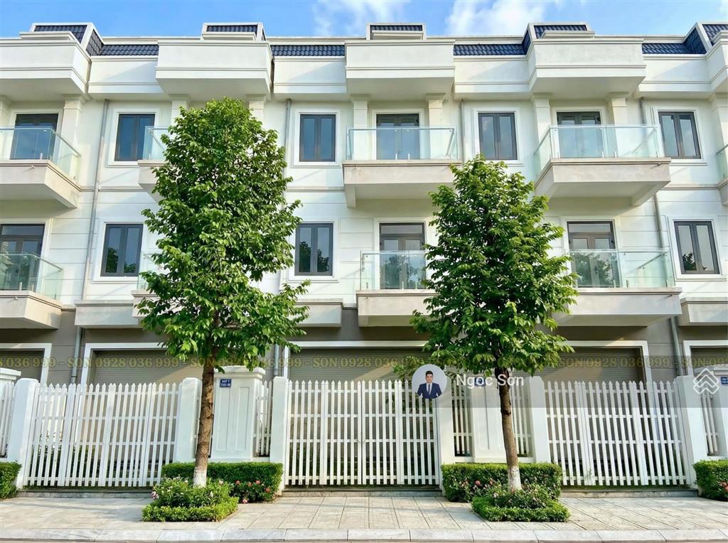 Cho thuê căn góc 2 tầng hoàn thiện khu b5 geleximco giá chỉ 12 tr/tháng