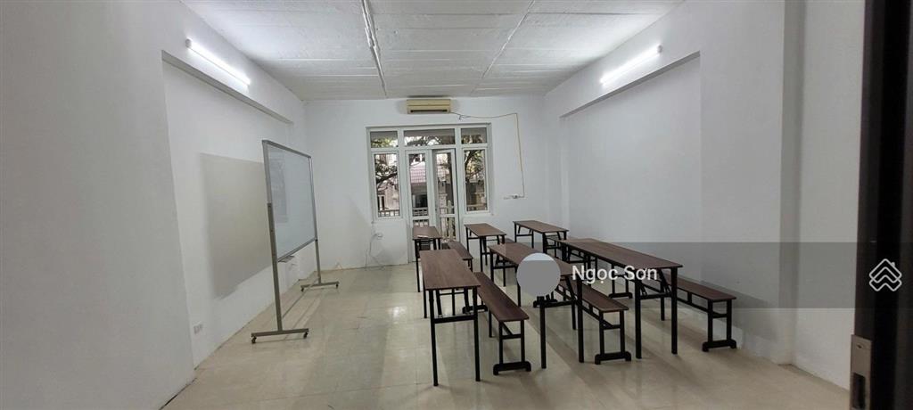 Cho thuê liền kề geleximco  101m2 mặt tiền 5m  giá chỉ 21tr/tháng  0928 036 ***