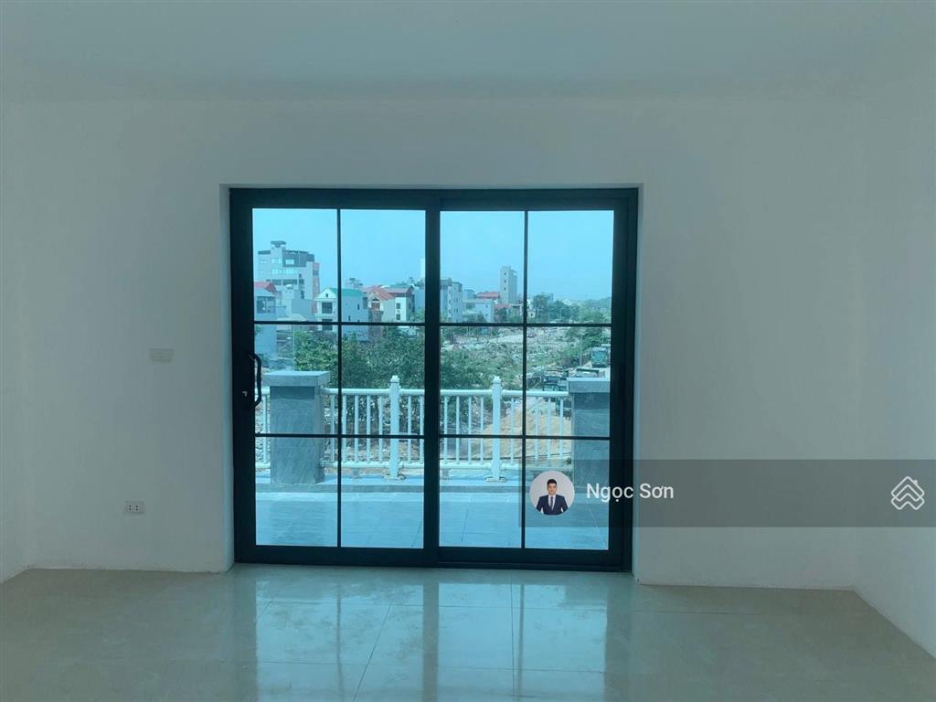 Cho thuê liền kề geleximco  101m2 mặt tiền 5m  giá chỉ 21tr/tháng  0928 036 ***