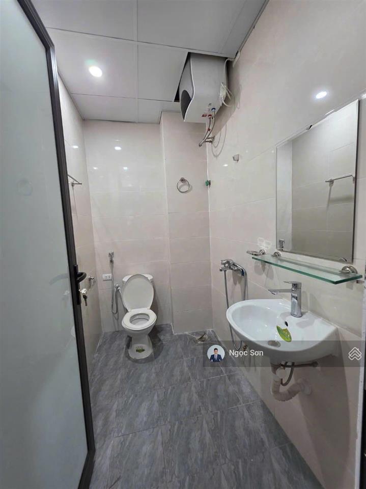 Cho thuê liền kề geleximco  101m2 mặt tiền 5m  giá chỉ 21tr/tháng  0928 036 ***