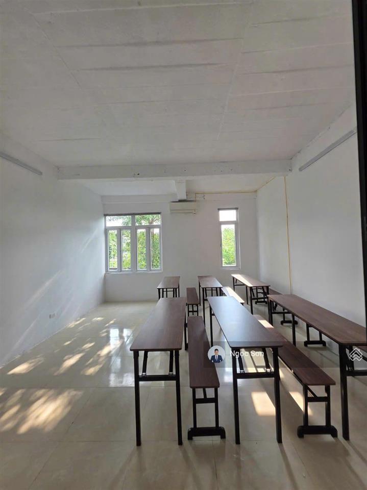 Cho thuê liền kề geleximco  101m2 mặt tiền 5m  giá chỉ 21tr/tháng  0928 036 ***