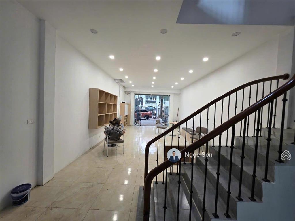 Cho thuê liền kề geleximco  101m2 mặt tiền 5m  giá chỉ 21tr/tháng  0928 036 ***