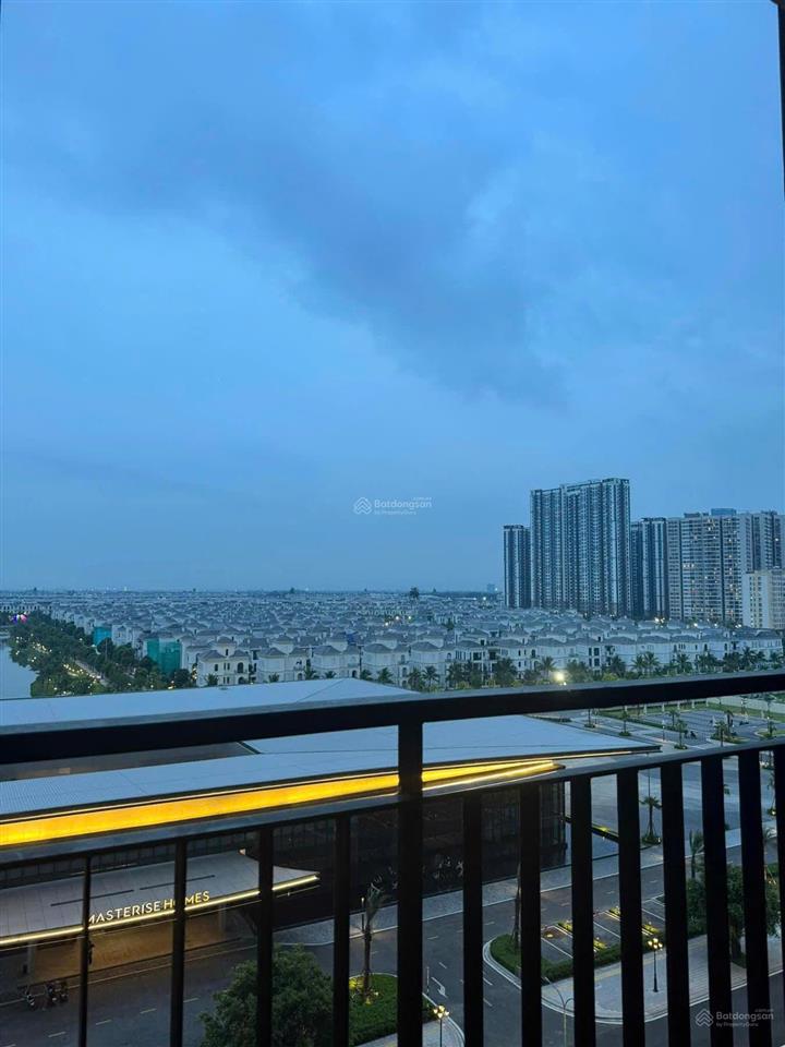 Chính chủ cần bán nhanh căn 1pn+ đông nam tòa pavilon  vhocp
