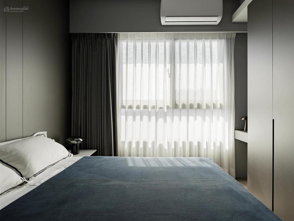 Gấp! căn hộ 3n2vs, đẹp lung linh, tặng nt, tầng trung, view đẹp, sđcc