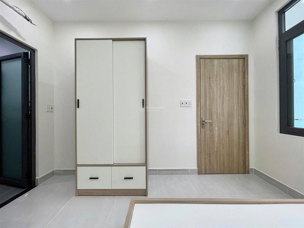 Cho thuê căn hộ mới vừa khai trương ban công tại trường sa gần q1 q2 q3 landmark 0354 432 ***.hằng