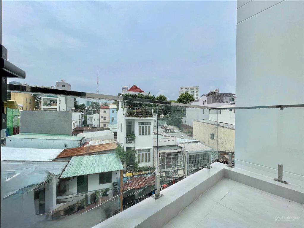 Cho thuê căn hộ mới vừa khai trương ban công tại trường sa gần q1 q2 q3 landmark 0354 432 ***.hằng
