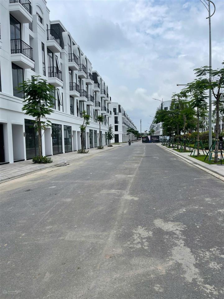 Một bước chạm tâm điểm tăng trưởng hải phòng cùng vlasta thuỷ nguyên