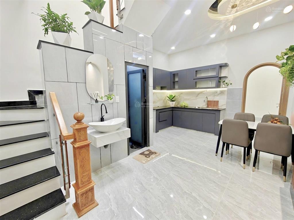 Bình tân  lê đình cẩn  hẻm xe tải 6m  dtsd 120m²  2 lầu 3pn full nội thất, giá 5.38 tỷ
