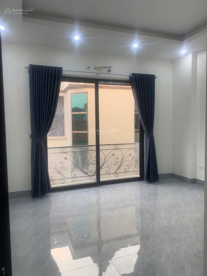 Bán nhà dân xây độc lập căn góc độc lập full nội thất ngõ ô tô ngô quyền vạn phúc bư điện hà đông