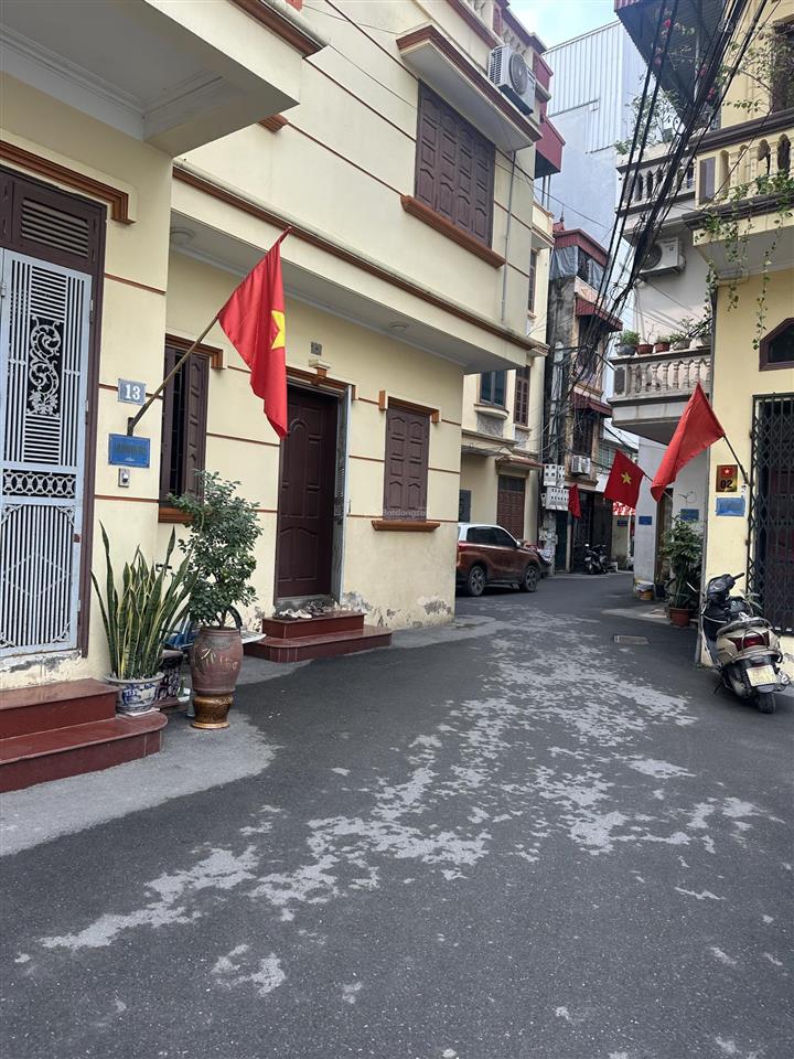 Bán nhà xây mới2 42m 5 tầng full nội thất, ngay cầu đen  tô hiệu  chợ hà đông ô tô lùi cửa