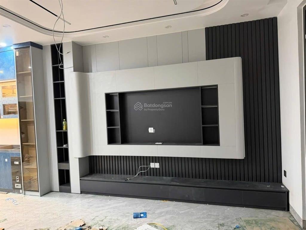 Bán nhà xây mới2 42m 5 tầng full nội thất, ngay cầu đen  tô hiệu  chợ hà đông ô tô lùi cửa